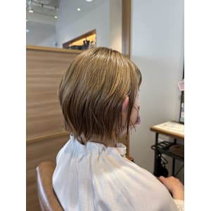 スプリングベージュ