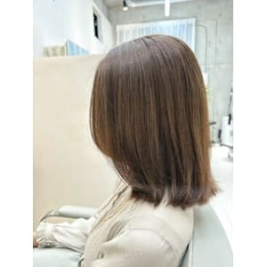 乾かすだけでやわらか質感のナチュラルボブ