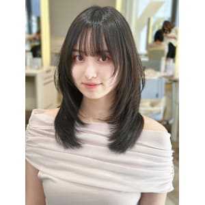 レイヤーカット 顔まわりカット ワンカール 小顔