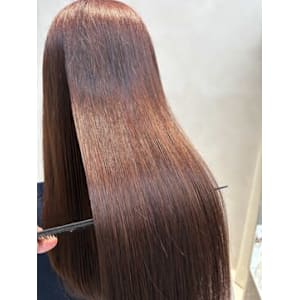 極上ツヤ髪ストレート［縮毛矯正/髪質改善］