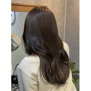 ○赤みを抑えるおすすめベージュカラー