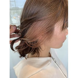 イヤリングカラー×ピンクベージュ