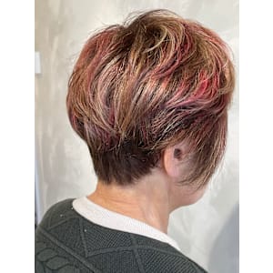 ポイントカラーショート - hairmake＆design Axe-l【ヘアメイクアンドデザイン アクセル】掲載中
