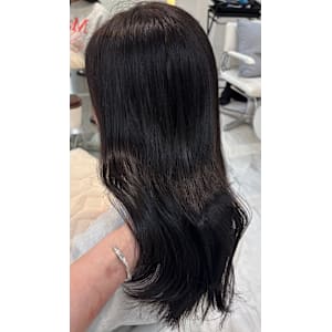 ブルーブラック　韓国風ヘア - ii+U 銀座 【アイユー ギンザ】【アイユー ギンザ アイユー ギンザ】掲載中