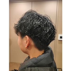 メンズパーマ/ツイストスパイラルパーマ/刈り上げショート