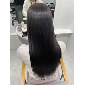 透明感ダークグレー  - alana 平尾 半個室サロン【アラナ ヒラオ ハンコシツサロン】掲載中