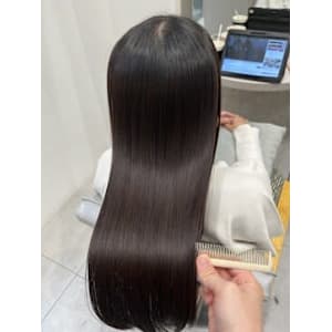ロング×髪質改善ストレート - alana 平尾 半個室サロン【アラナ ヒラオ ハンコシツサロン】掲載中