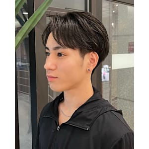 【メンズ必見】爽やか×清潔感バツグン！人気のセンターパート