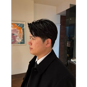 清潔感のあるツーブロックショート