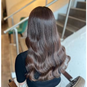 大人かわいいチョコレートブラウン