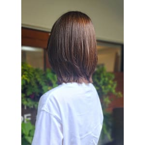 初夏をまとう、大人のオリーブボブ