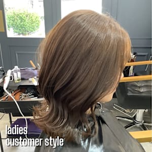 Customer Style クビレ外ハネ