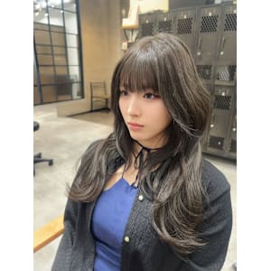 レイヤーカット　学割　ブルーブラック　グレージュ - N° rico 名駅【ナンバー リコ メイエキ】掲載中