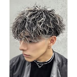 enntaku新宿三丁目×ミディアムスタイル