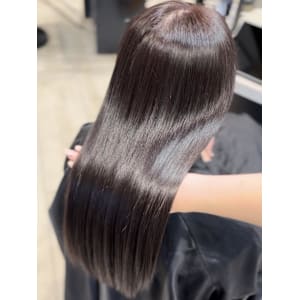 Mako / 銀座 ラベンダーグレージュ  艶髪 髪質改善