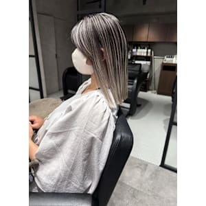 ★顔周りが暗くならないシャドウルーツバレ★