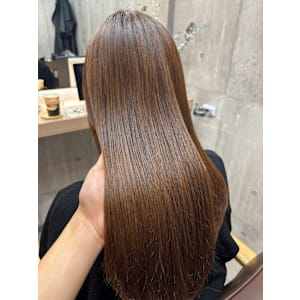 【髪質改善】oggi ottoトリートメント×縮毛矯正