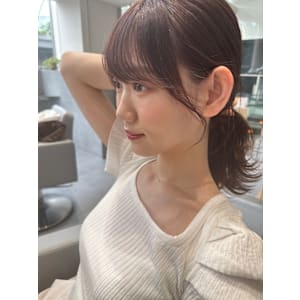 外ハネくびれヘア