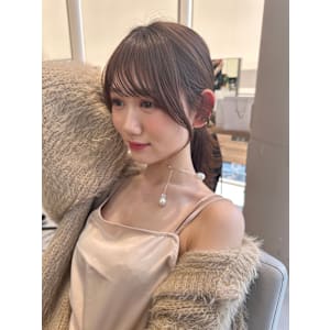 結んでもかわいい顔周りカット！