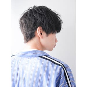 メンズブルーブラックフェザーパーママッシュショート