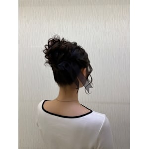 イベントにおすすめ！高めシニヨン