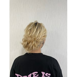 お呼ばれヘア♪サイドローシニヨン