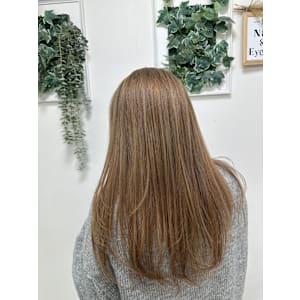 ナチュラルベージュ