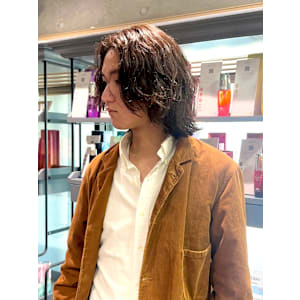 ブラウンカラー