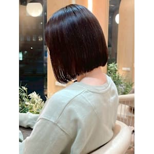 グレージュ ダメージレス 内巻きボブ ナチュラルブラウン