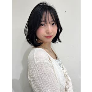 黒髪 レイヤーボブ シースルーバング 韓国風ボブ 20代