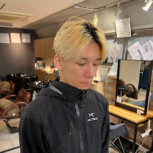 ナチュラル/ショートセンターパート