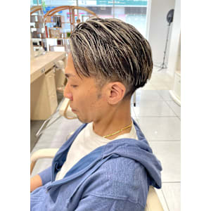 白髪ぼかし×ホワイトメッシュ【大人アシンメトリーカット】