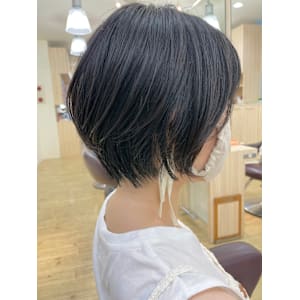 白髪活かし/ショートカット