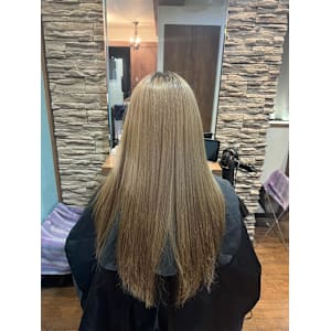 ダークグレージュ - Bulansis Hair【ブランシス ヘアー】掲載中