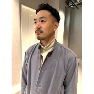 アップバング ツイストスパイラルパーマ 刈り上げ 束感