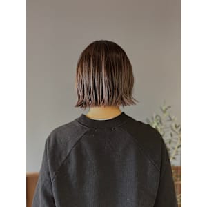 透明感カラー×立体ハイライト