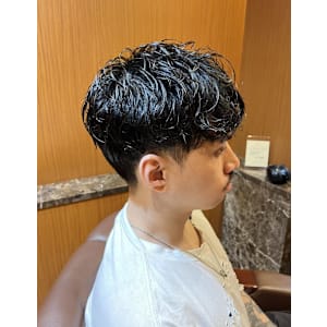 銀座　理容室　前下がりメンズパーマ