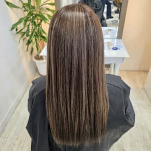 ハイライトベージュ