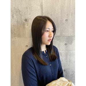 ツヤ×ブラウンカラー