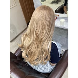 ミルクティーカラー - GLADGE池袋/ダブルカラー/ブリーチ【グラッジイケブクロダブルカラーブリーチ】掲載中