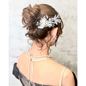 短い髪でも！お団子風アップヘア