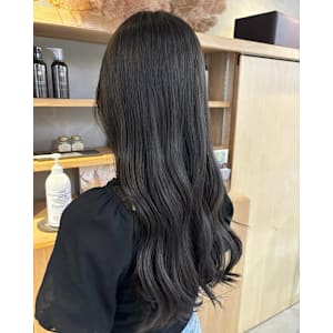 透明感カラー×ウェーブ巻き