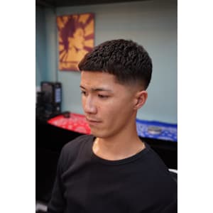 クロップスタイル×アイロンパーマ