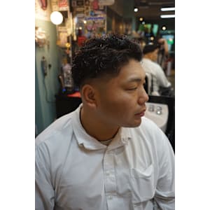 スキンフェード×パーマスタイル