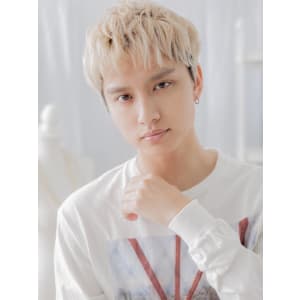 ブリーチデザイン波打ちパーマ金髪マッシュ　フェザーショート - mod's hair【モッズヘア】上尾/上尾西口店【モッズヘア アゲオ アゲオニシグチテン】掲載中