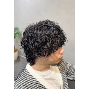 ミディアムウルフ/スパイラルパーマ/プードルパーマ/