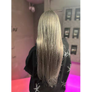 大人気！スモーキーグレー - Lanisis Hair【ラニシス ヘアー】掲載中