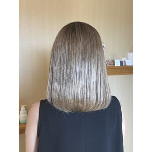 艶とハイトーンを両立☆EMUのダブルカラー - EMU international 白岡 CUTE店【エムインターナショナル】掲載中