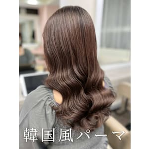 #韓国風パーマ #コテ巻き風パーマ #ロングパーマ #パーマ - Ammy【アミー】掲載中