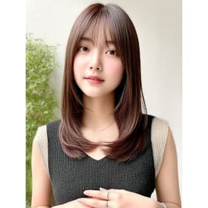 セミロング　レイヤーカット　顔周り　透明感　30代40代